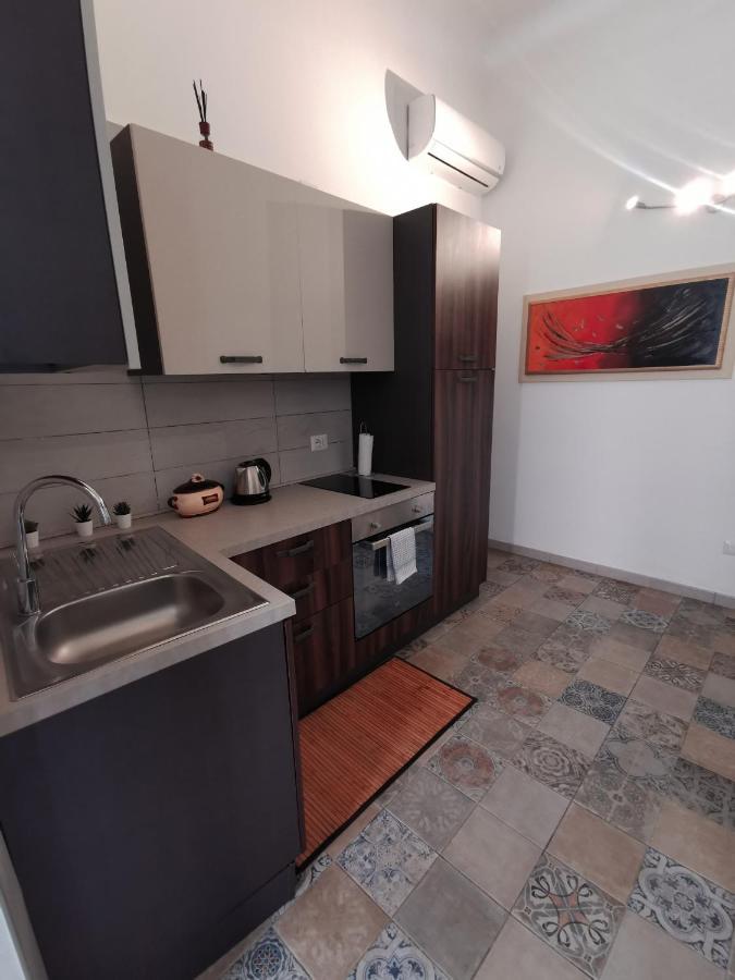 Whiteflower Apartments Bari Esterno foto