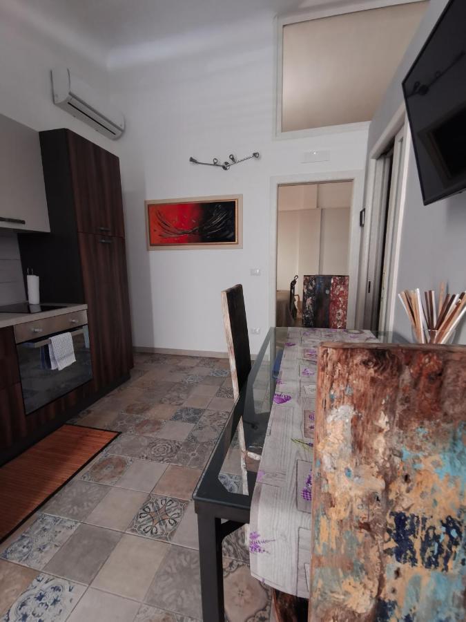 Whiteflower Apartments Bari Esterno foto