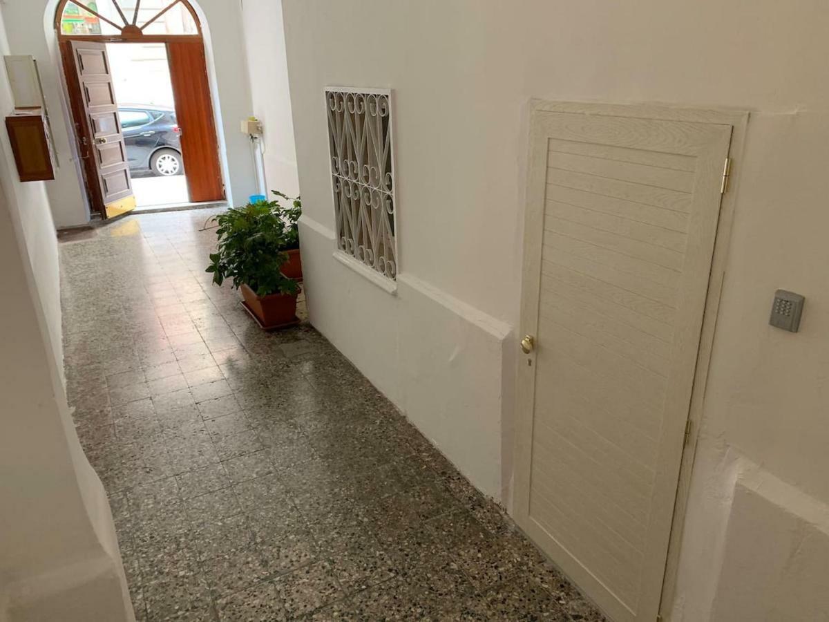 Whiteflower Apartments Bari Esterno foto